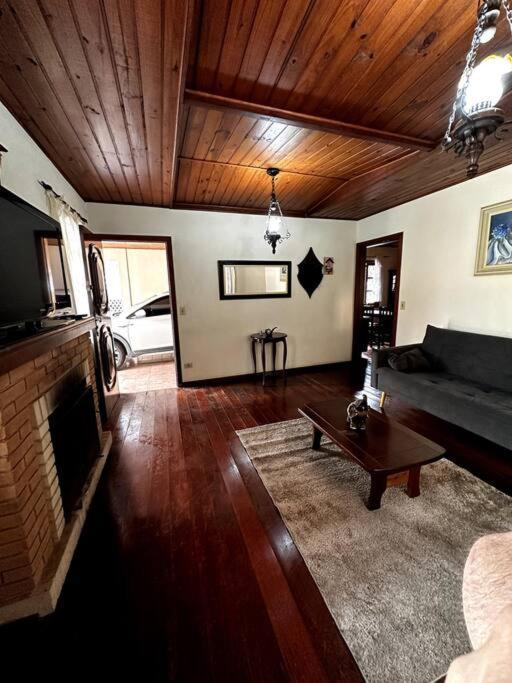 Casa Completa - Campos Do Jordao Villa Exterior foto